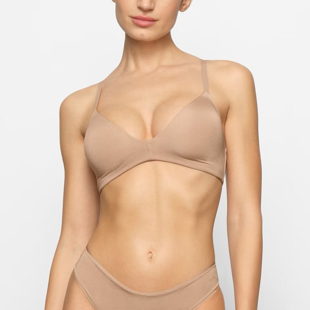 SKIMS Wireless Form T-Shirt Demi Bra Clay 34D